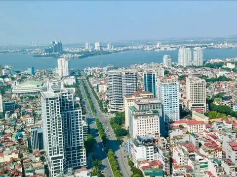 TS. Trần Du Lịch: Thị trường bất động sản hiện nay như 'máy bay chỉ có hạng thương gia’