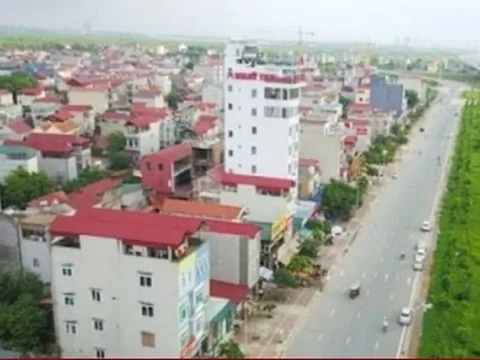 Giá nhà đất thổ cư nội đô chạm 250 triệu đồng/m²