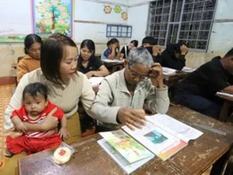 Học chữ ở tuổi xế chiều