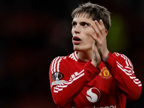 MU từ chối đổi Garnacho lấy sao trẻ Chelsea