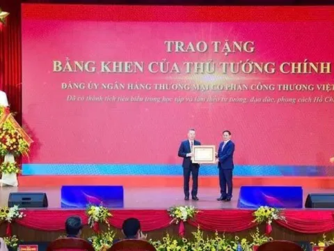 Đảng bộ VietinBank: Kiến tạo trụ cột, vươn mình cùng đất nước