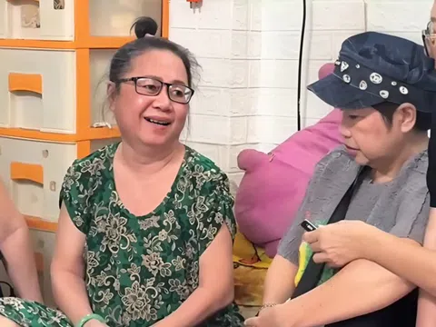 Nữ nghệ sĩ Việt bị tai biến khi đang đi hát, mất trí nhớ, nằm liệt giường suốt 13 năm