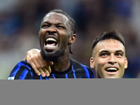 Inter Milan hủy diệt đối thủ ở vòng đầu Serie A