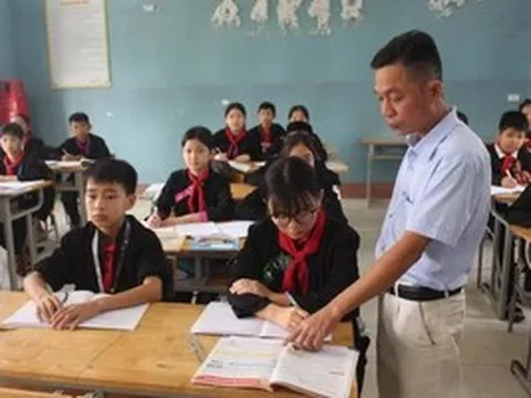 Nhà giáo được hưởng chế độ đặc thù, ưu đãi vượt trội từ Nghị quyết 71-NQ/TW