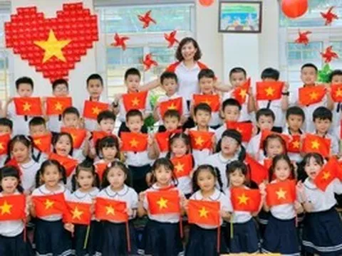 Nghị quyết số 71-NQ/TW: Nhà giáo yên tâm công tác, tận tâm, tận tụy với nghề