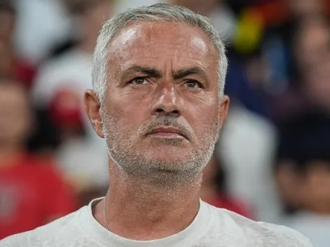 Mourinho lại nhận đền bù khủng, cán mốc 99 triệu bảng
