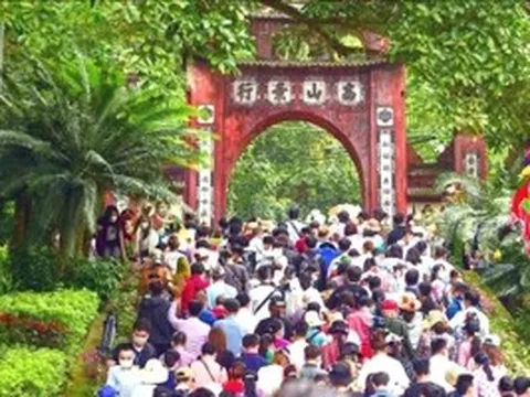 Đề xuất xây dựng tượng đài Hồ Chí Minh tại Đền Hùng