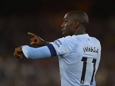 Wissa lật bài ngửa muốn sang Newcastle ngay lập tức
