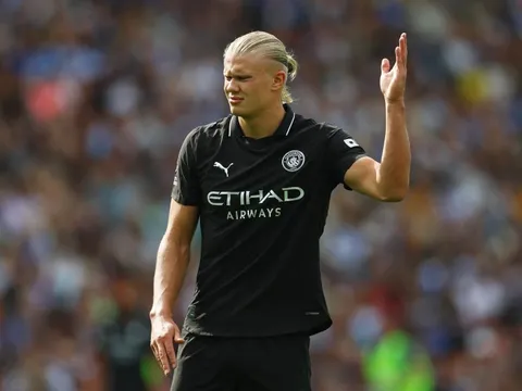 Man City thua ngược cay đắng