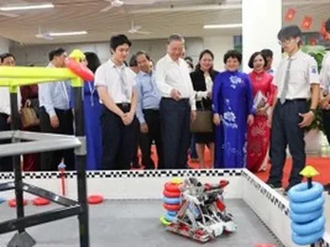 Nghị quyết số 71 hướng tới giáo dục và phát triển học sinh toàn diện