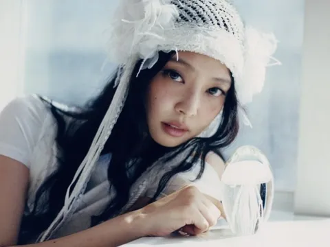 Jennie (BLACKPINK) bất ngờ công khai hẹn hò?