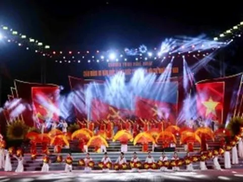 Rực rỡ đêm nghệ thuật 'Vinh quang Việt Nam'