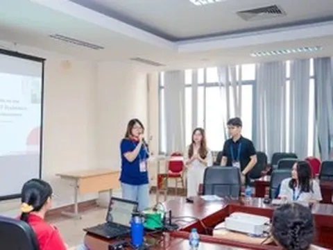 Nghị quyết 71-NQ/TW coi giáo dục là nền tảng cho phát triển bền vững