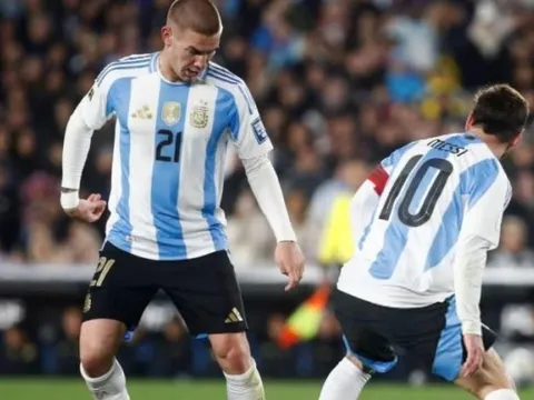 Khoảnh khắc khó quên của Mastantuono với Messi