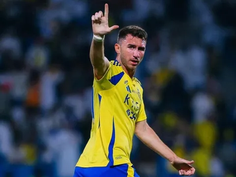 Đồng đội Ronaldo mắc kẹt ở Saudi Arabia