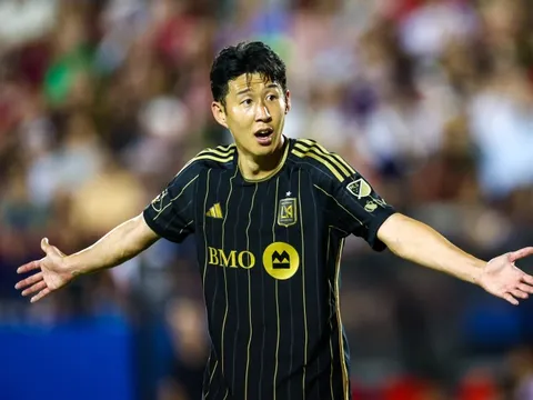 Son Heung-min bất mãn