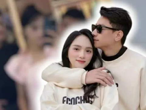 Rộ hình ảnh Hoa Hậu Hương Giang đang mang bầu