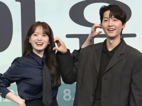 Diễn viên Hàn Quốc Song Joong-ki và Chun Woo-hee tái xuất trong phim lãng mạn ‘My Youth’