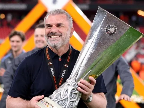 Postecoglou tái xuất Premier League