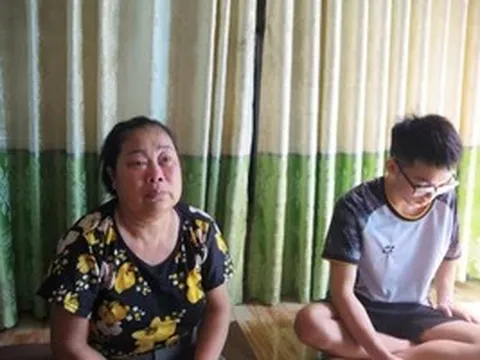 Xót xa cậu học trò mồ côi nhiều lần bất lực trước ước mơ đèn sách