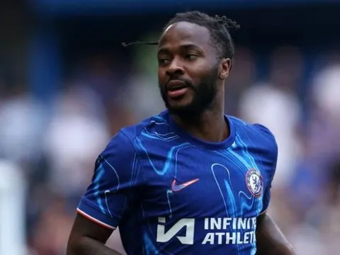 Maresca không thèm nhìn mặt Sterling