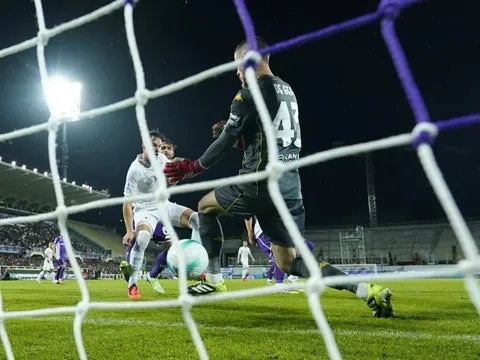 De Gea cứu thua không tưởng