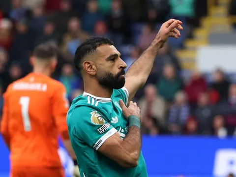 Liverpool thắng nhờ quả phạt đền phút 90+5