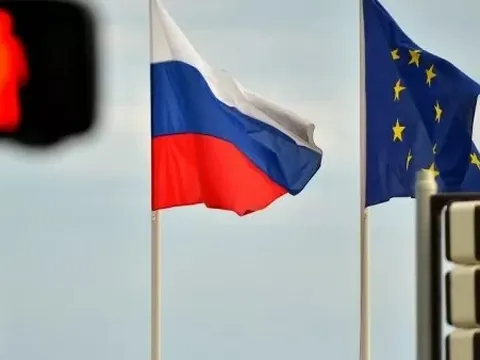 Trừng phạt Nga: Ông Trump phàn nàn về các biện pháp của châu Âu, Mỹ không áp đặt thêm, nếu EU còn mua dầu Moscow