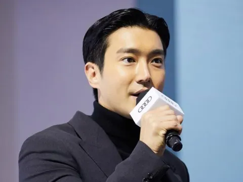 Bị fan yêu cầu rời khỏi nhóm, Siwon (Super Junior) đáp trả thẳng thắn
