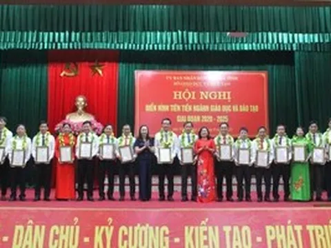 Ngành Giáo dục Hà Tĩnh vinh danh 155 điển hình tiên tiến