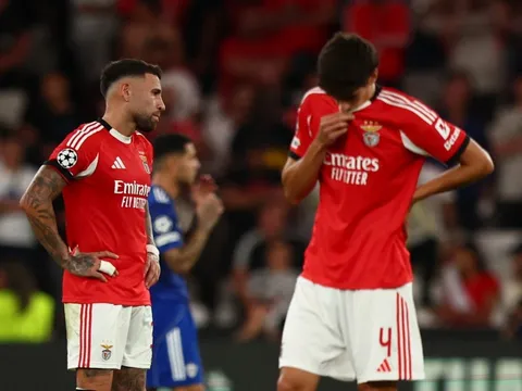 Địa chấn tại Champions League