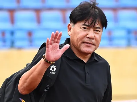 HLV đầu tiên mất việc ở V.League 2025/26