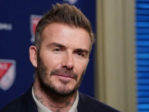Beckham muốn người Qatar mua lại MU