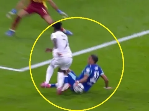 Quyết định gây phẫn nộ trong trận thắng của Real Madrid