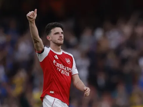 Rice dẫn dắt Arsenal, để lại khoảng trống ám ảnh MU