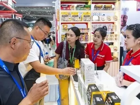 Hàng trăm doanh nghiệp trong và ngoài nước tham gia Triển lãm về thực phẩm và đồ uống tại Hà Nội