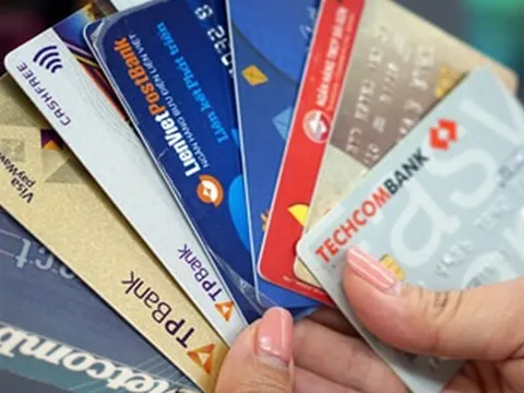 Chỉ thanh toán dư nợ tối thiểu thẻ tín dụng để tránh nợ xấu, có ảnh hưởng gì không?