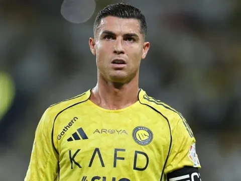 Ronaldo nổi cơn thịnh nộ