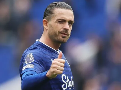 Grealish gây tranh cãi