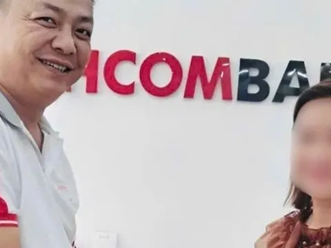 Sau khi chuyển khoản thành công 3,2 tỷ đồng vào một tài khoản Techcombank, người phụ nữ vội báo công an