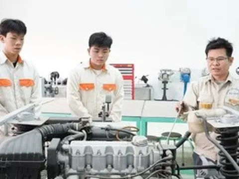 Giải pháp giữ giảng viên trường nghề: Từ thách thức đến thành công