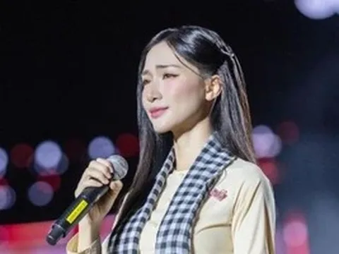 Hành động đẹp của Hòa Minzy giữa tâm lũ Bắc Ninh gây xúc động mạnh