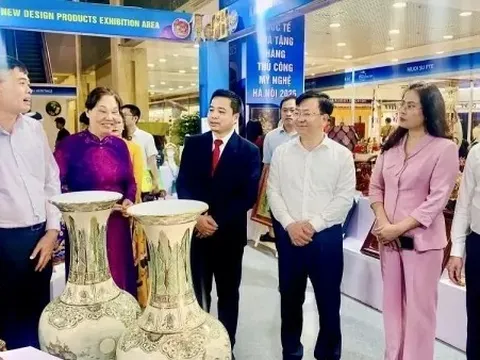 Hơn 30 quốc gia tham dự Hội chợ quốc tế Quà tặng hàng thủ công mỹ nghệ Hà Nội 2025