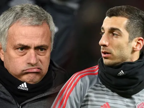 Cầu thủ MU cãi tay đôi với Mourinho