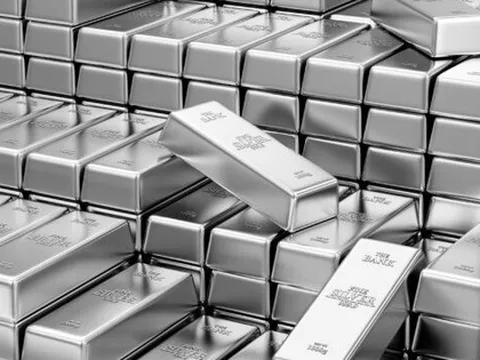 Có 100 triệu đồng tiết kiệm, có nên rút ra mua bạc tích sản?