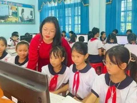 Chính sách ưu đãi với giáo viên: Không để người thầy đơn độc trước nỗi lo cơm áo