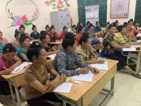 Nâng cao nhận thức, chuyển biến hành động trong công tác xóa mù chữ