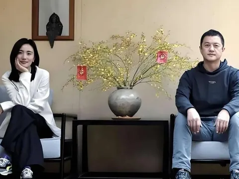 Nam diễn viên lần đầu lên tiếng sau khi ly hôn vợ kém 19 tuổi, tuyên bố một câu 'xanh rờn'