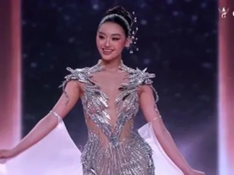 Yến Nhi bùng nổ tại Miss Grand International 2025 với thành tích top 8 đầu tiên