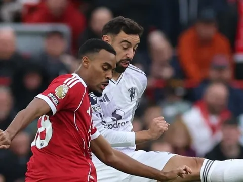 Thêm cú sốc với Liverpool